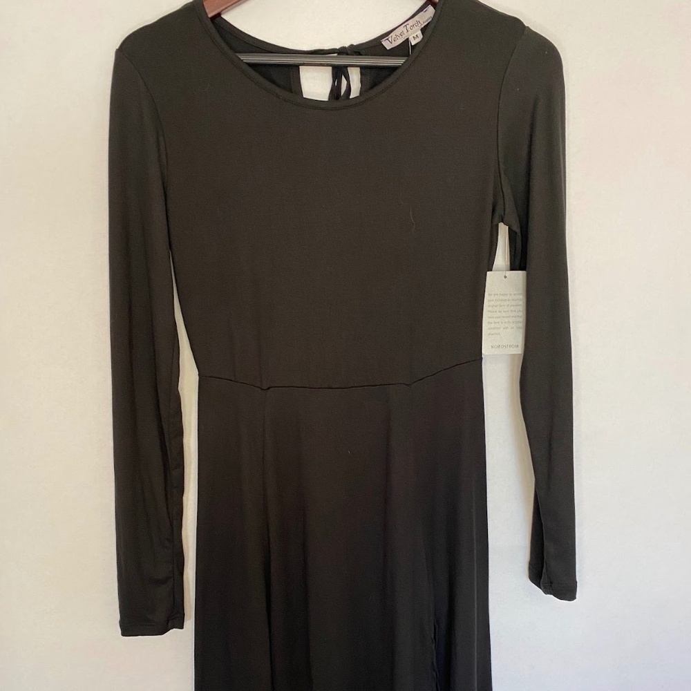 NWT Velvet Torch Long Sleeve Black Stretch Mini Minimalist Dress Medium NEW